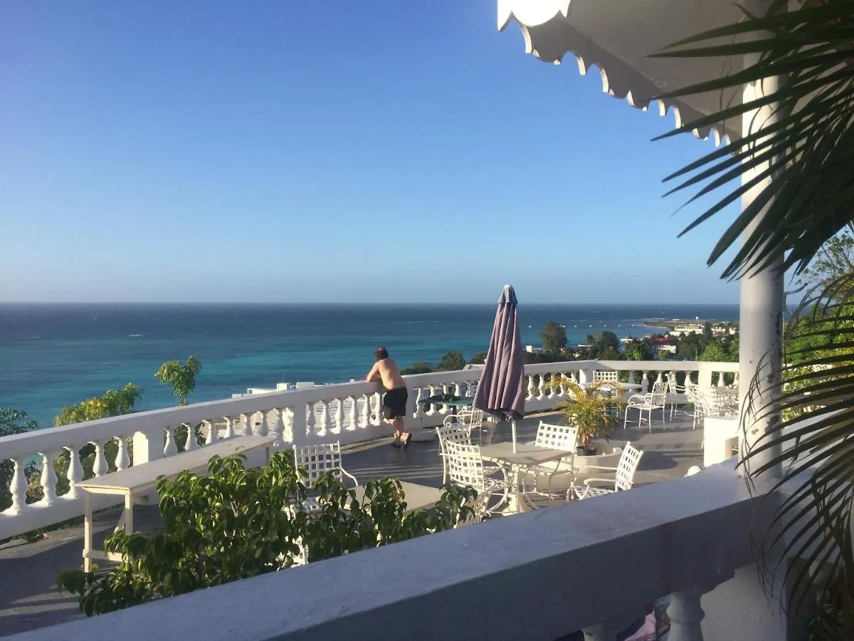 Beach Resort Apt-Africansymbol-In Front Of Doctor'S Cave Beach Montego Bay 0*,  Jamaïque